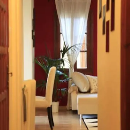 Panoramic Views Of Center Apartment *